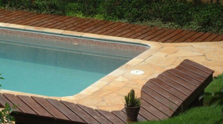 Deck piscina Iguape